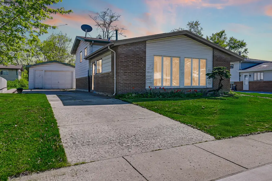 325 Gentry Street, Park Forest, IL 60466 - #2