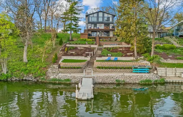 386 Holiday Drive, Lake Holiday, IL 60552