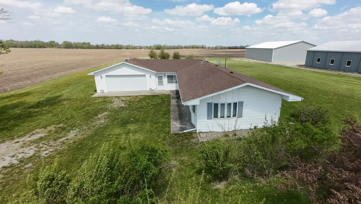 33879 E 800 Road, Chatsworth, IL 60921 - #1