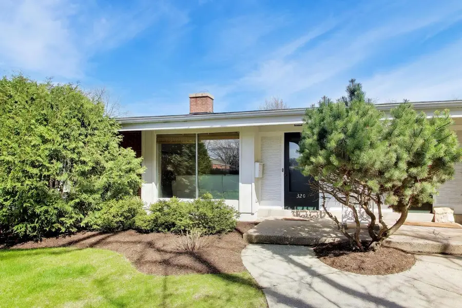 320 Linden Avenue, Wilmette, IL 60091 - #2