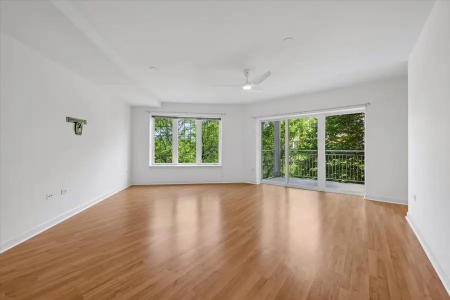 610 Robert York Avenue #202, Deerfield, IL 60015 - #3