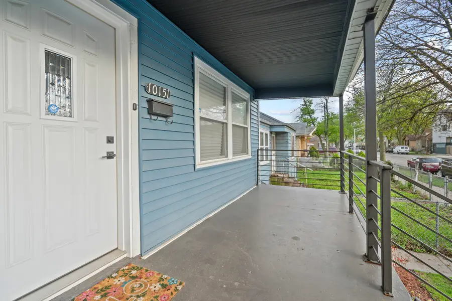 10151 S Avenue M, Chicago, IL 60617 - #2