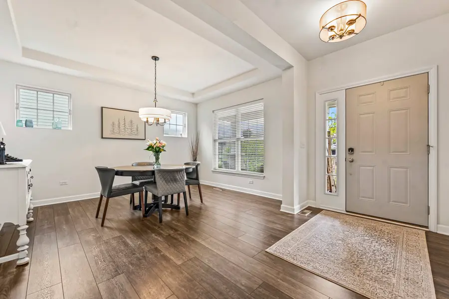 1251 W Thomas Road, Wheaton, IL 60187 - #2