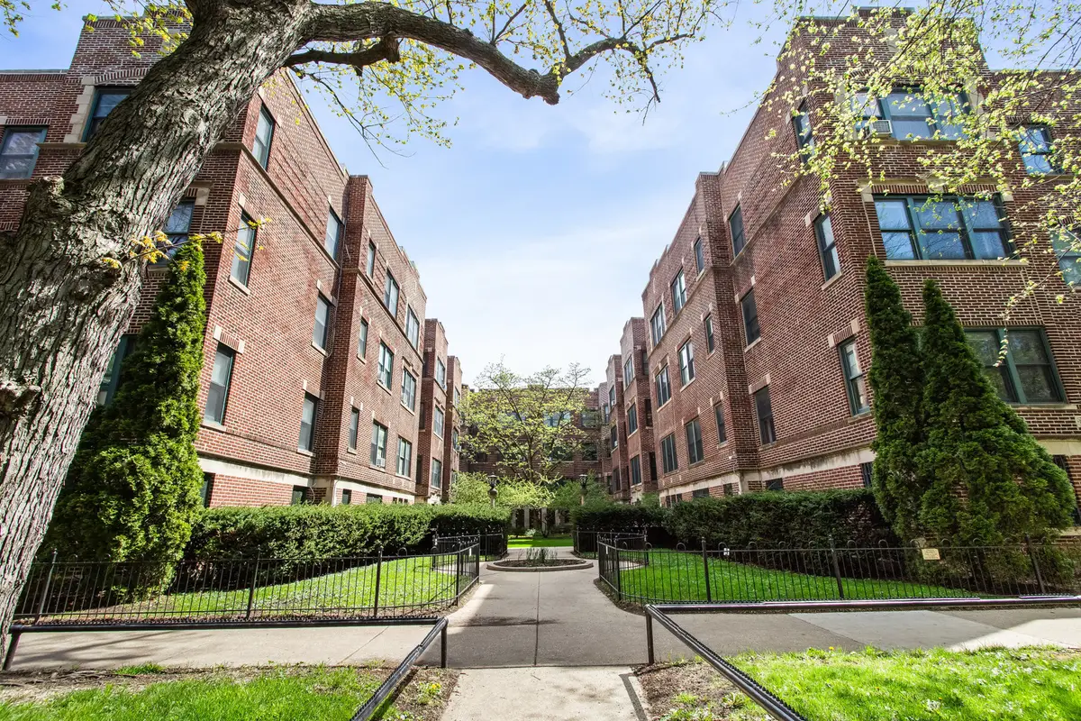 5555 S Kimbark Avenue #2, Chicago, IL 60637 - #1