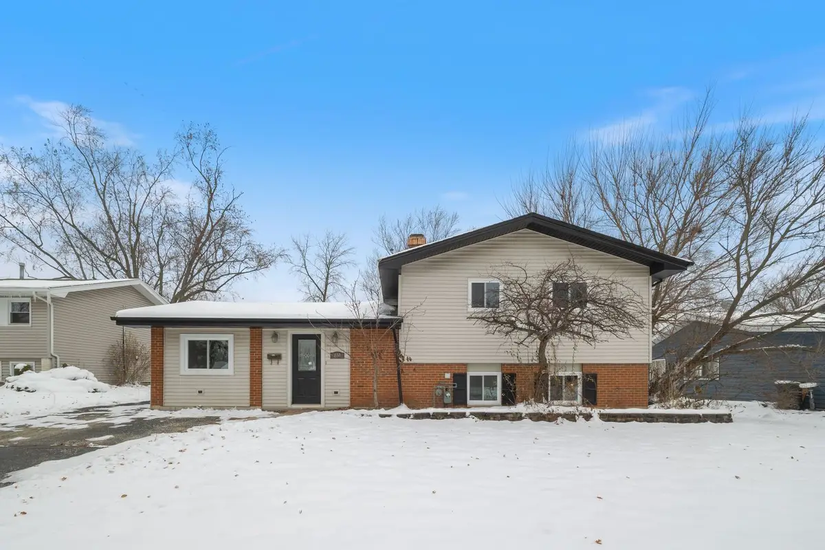 630 Bode Road, Hoffman Estates, IL 60169 - #1