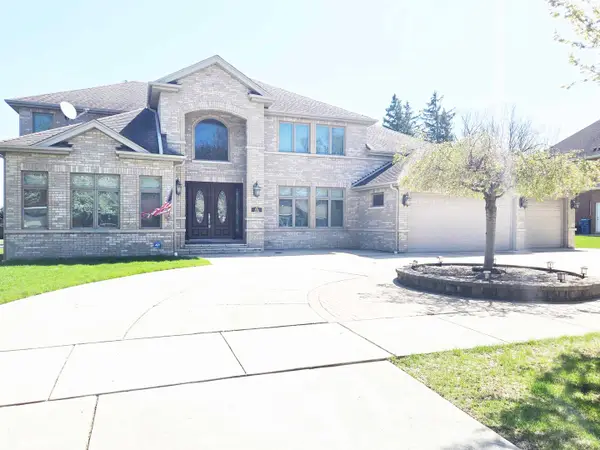 839 Parkside Avenue N, Itasca, IL 60143
