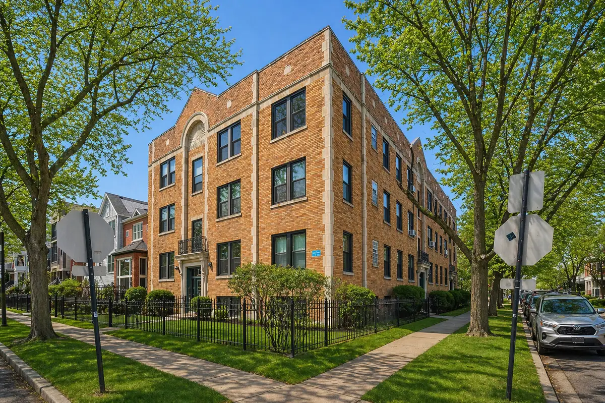 3101 N Kenmore Avenue #3, Chicago, IL 60657 - #1