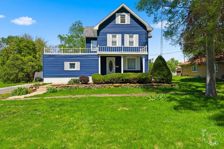 395 E 1st Avenue, Clifton, IL 60927 - #2