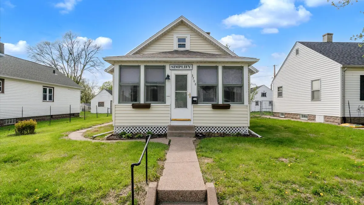 3708 N Fillmore Street, Davenport, IA 52806 - #1
