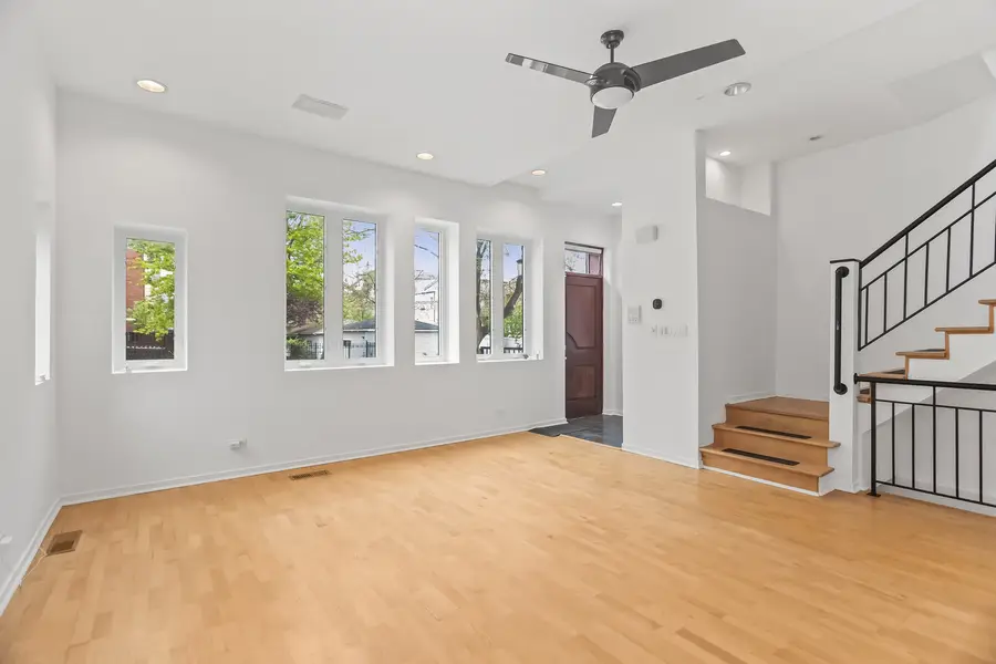 1207 E 44th Place, Chicago, IL 60653 - #2