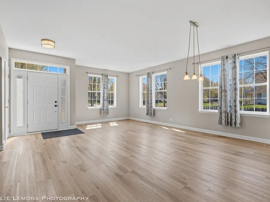 3024 Cookson Avenue, Elgin, IL 60124 - #3