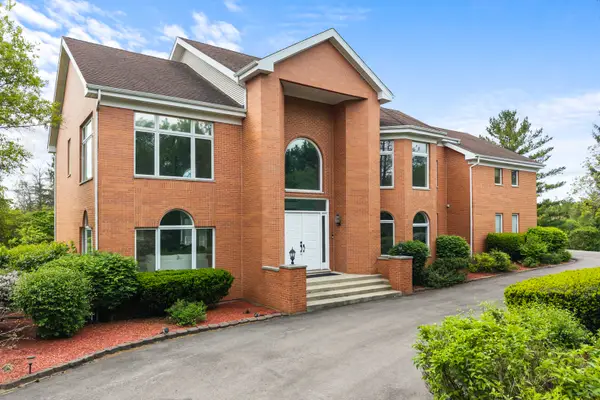 309 Dundee Road, Barrington, IL 60010