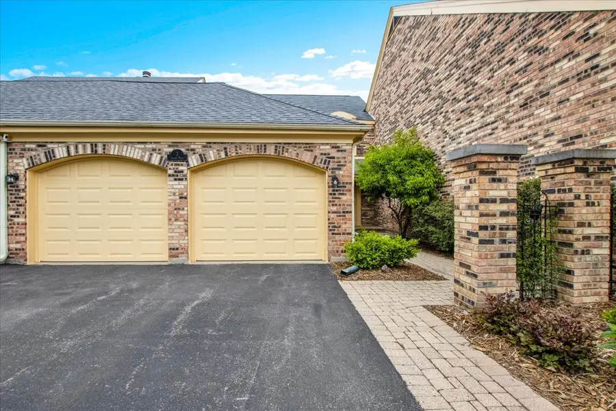 7 The Court Of Island Point, Northbrook, IL 60062 - #2