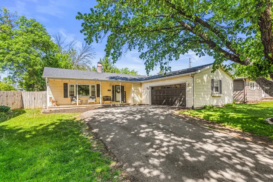 401 Cedar Drive, Clinton, IL 61727 - #2