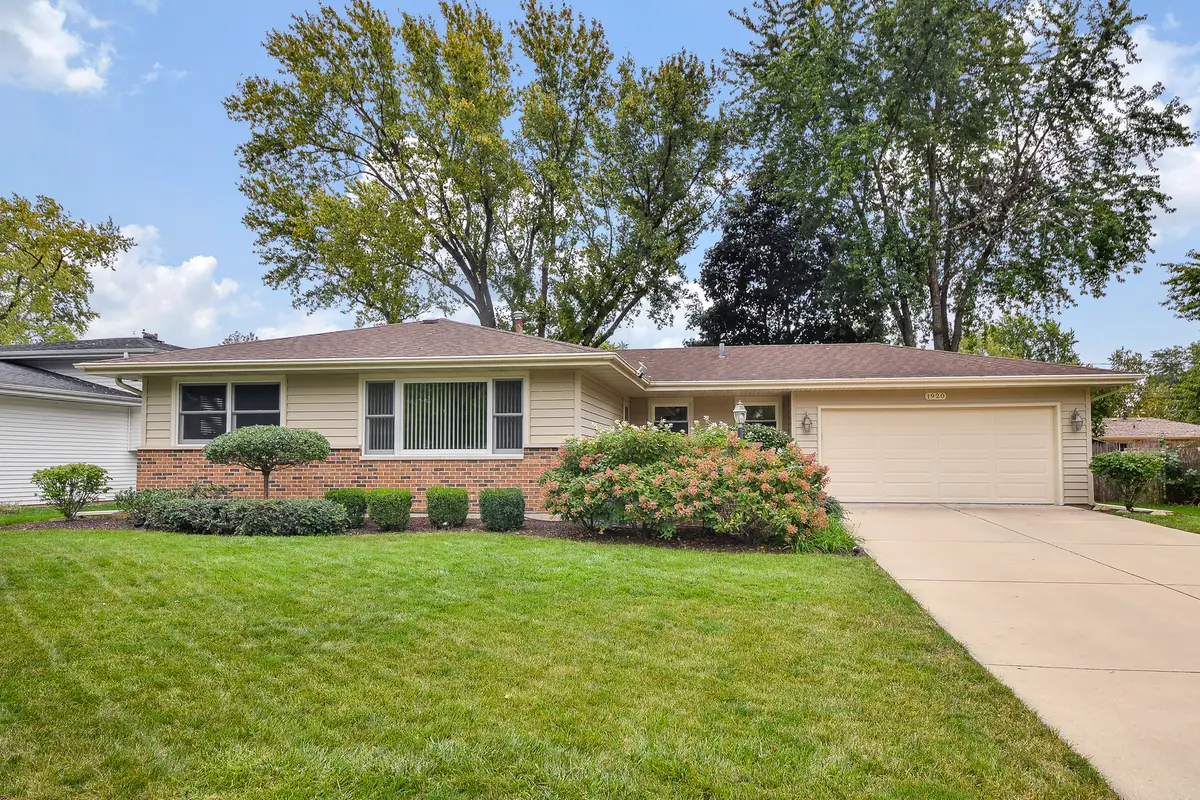 1920 Richard Street, Aurora, IL 60506 - #1