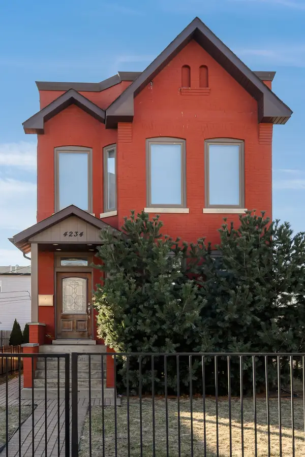 4234 S St Lawrence Avenue, Chicago, IL 60653