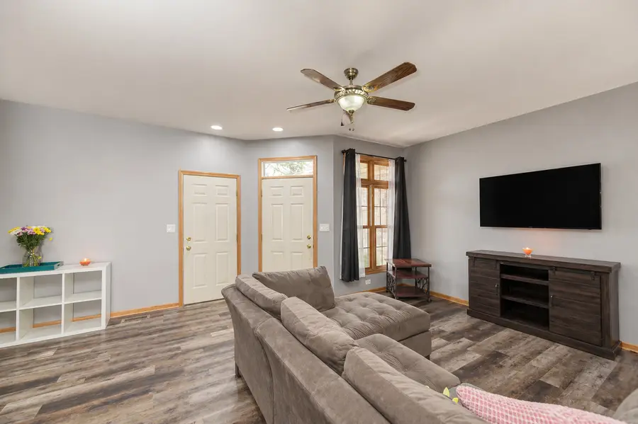 8810 W 84th Place #D, Justice, IL 60458 - #3