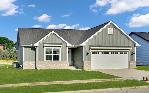 704 Cates Drive, Mahomet, IL 61853