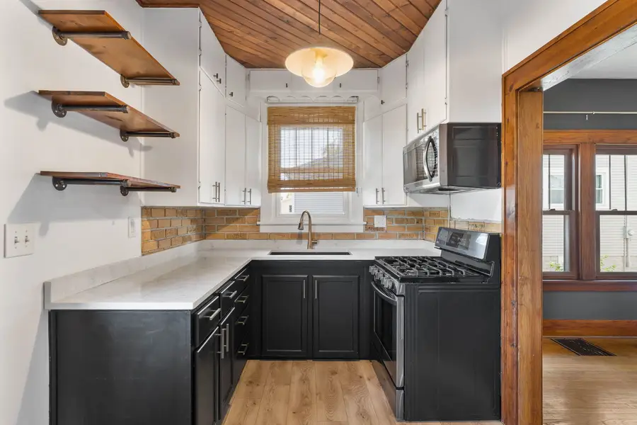 2607 Bridge Avenue, Davenport, IA 52803 - #3