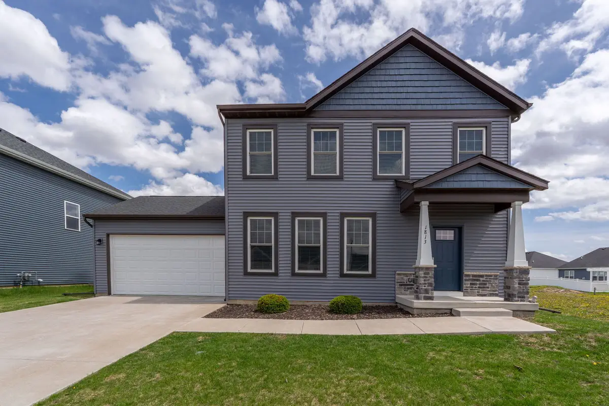 1813 S 5th Street, Eldridge, IA 52748 - #1