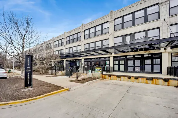 1151 W 15th Street #401, Chicago, IL 60608