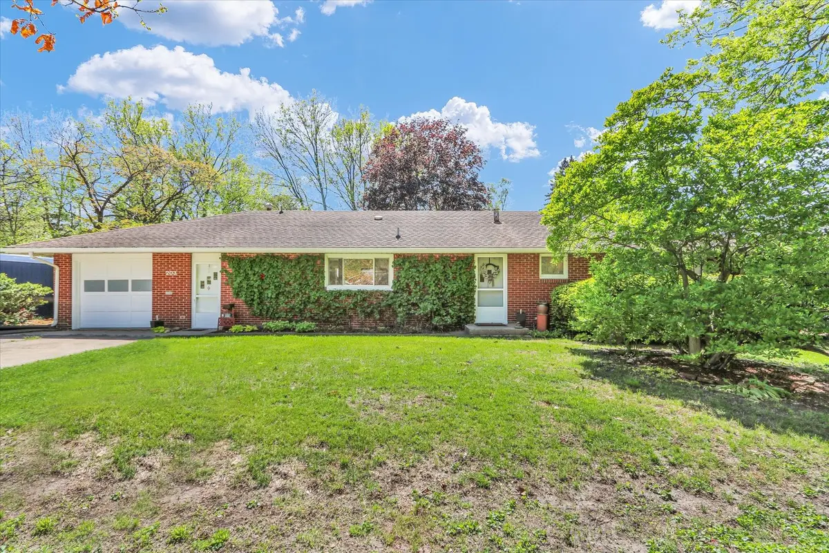 203 E Mumford Drive, Urbana, IL 61801 - #1