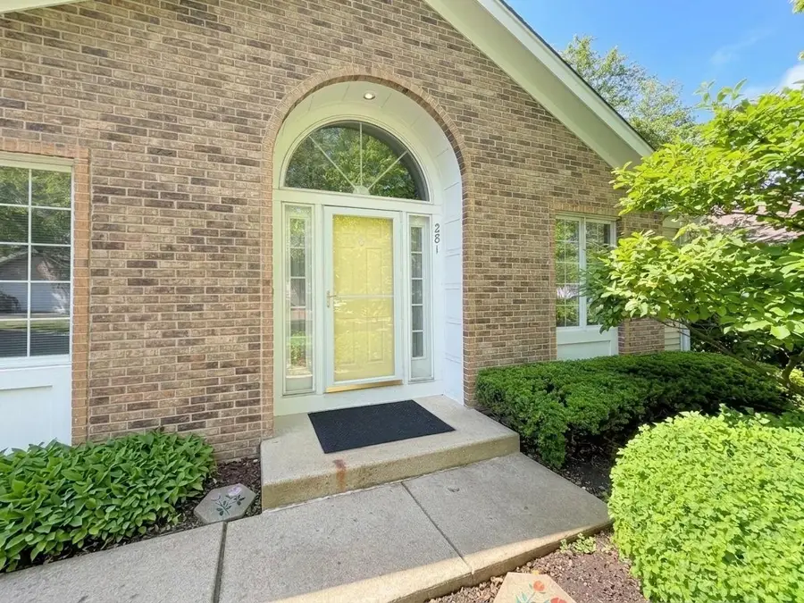 281 Governors Lane #281, Elgin, IL 60123 - #3