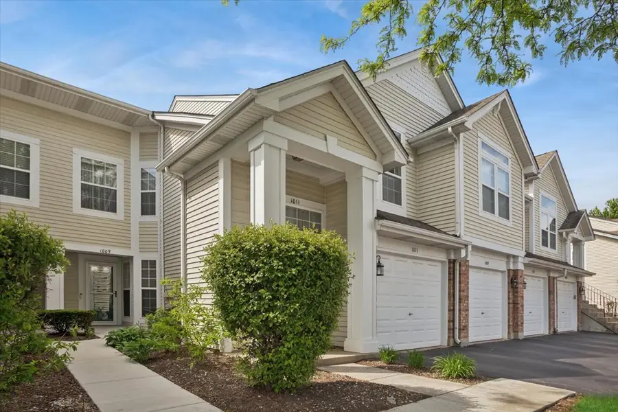 1009 Huntington Drive, Elk Grove Village, IL 60007 - #2