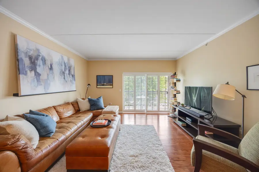 446 Mcdaniels Circle #302, Clarendon Hills, IL 60514 - #3