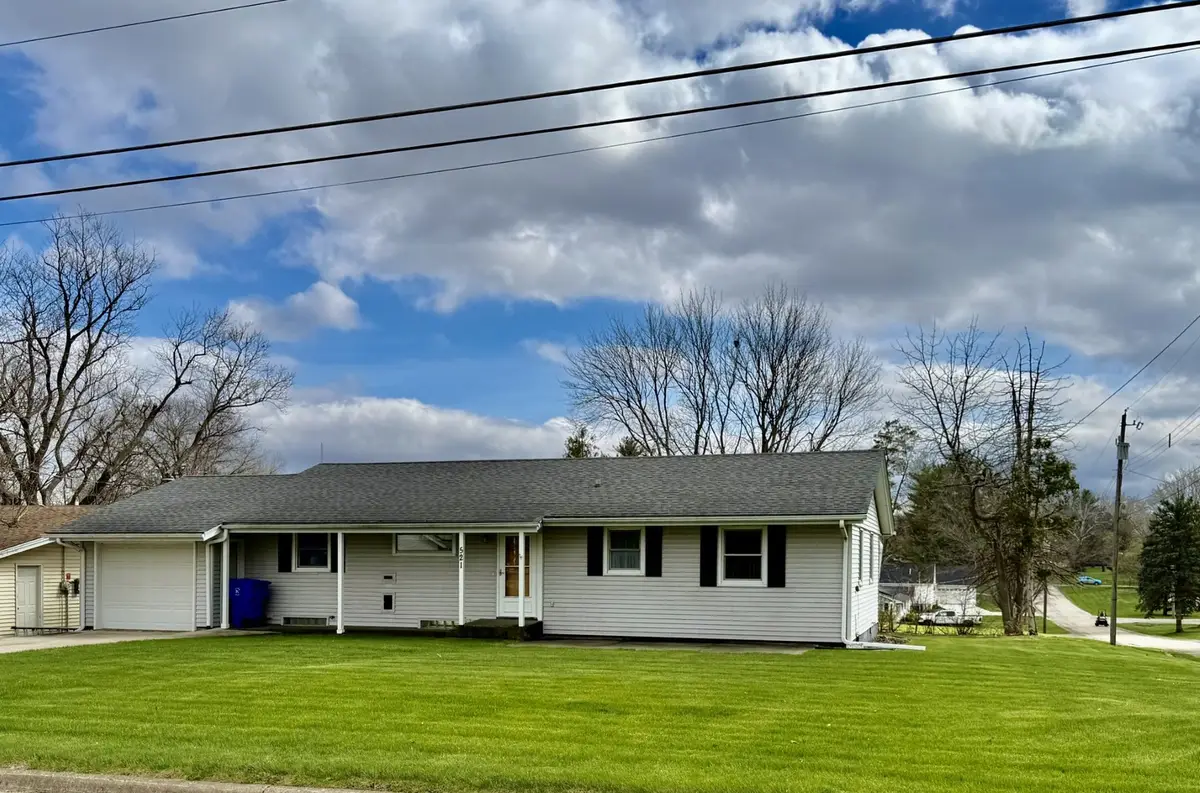 521 W Mill Street, Kewanee, IL 61443 - #1