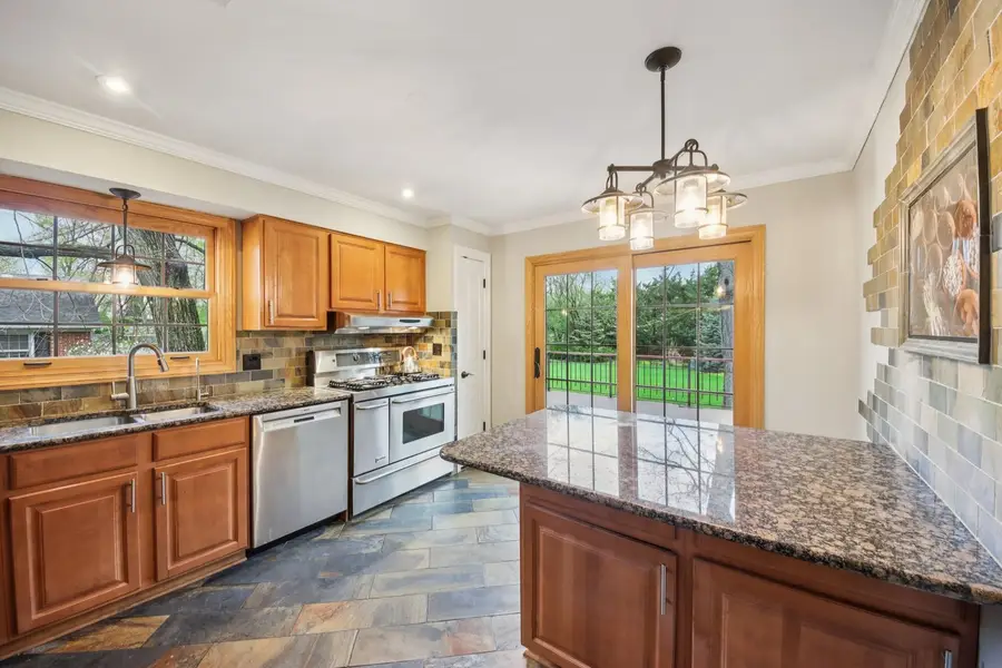 236 Monument Avenue, Barrington, IL 60010 - #2