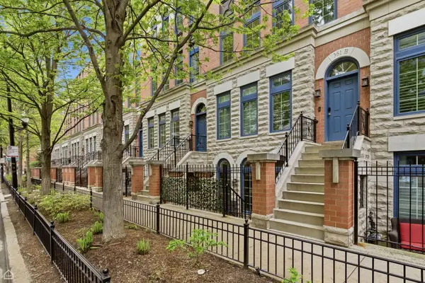 361 W Superior Street #B, Chicago, IL 60654