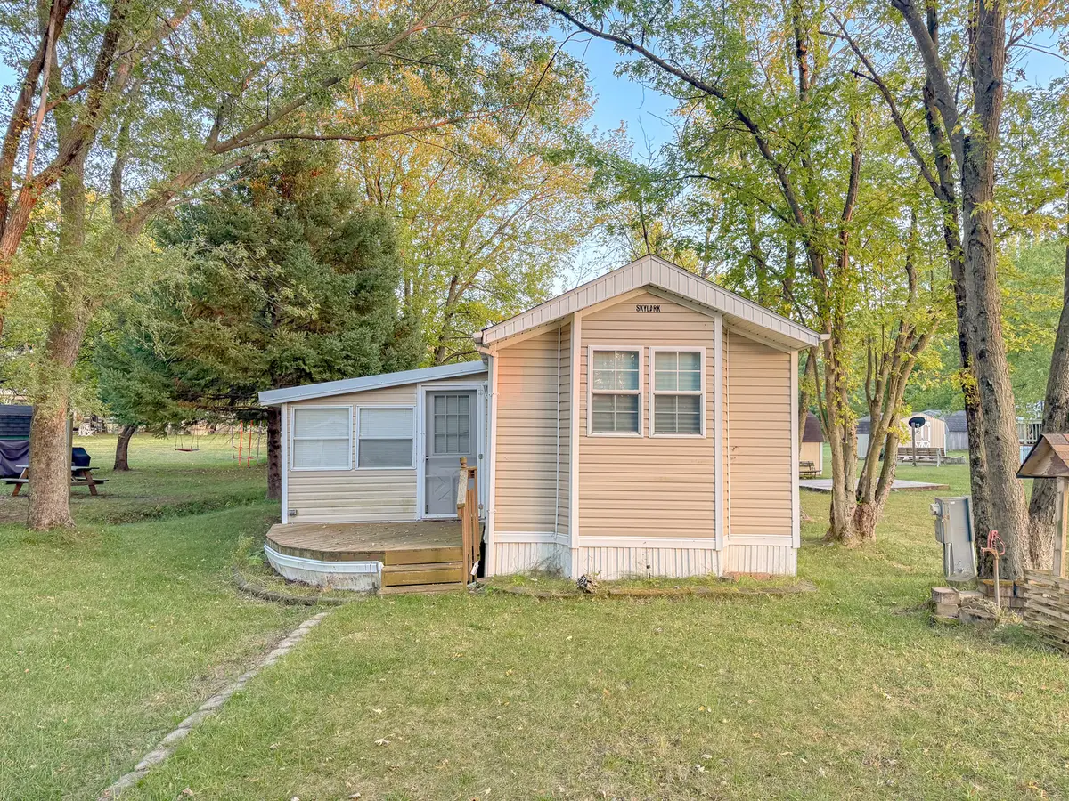 29/140 Woodhaven, Sublette, IL 61367 - #1