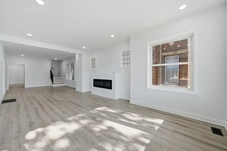 8219 S Throop Street, Chicago, IL 60620 - #3