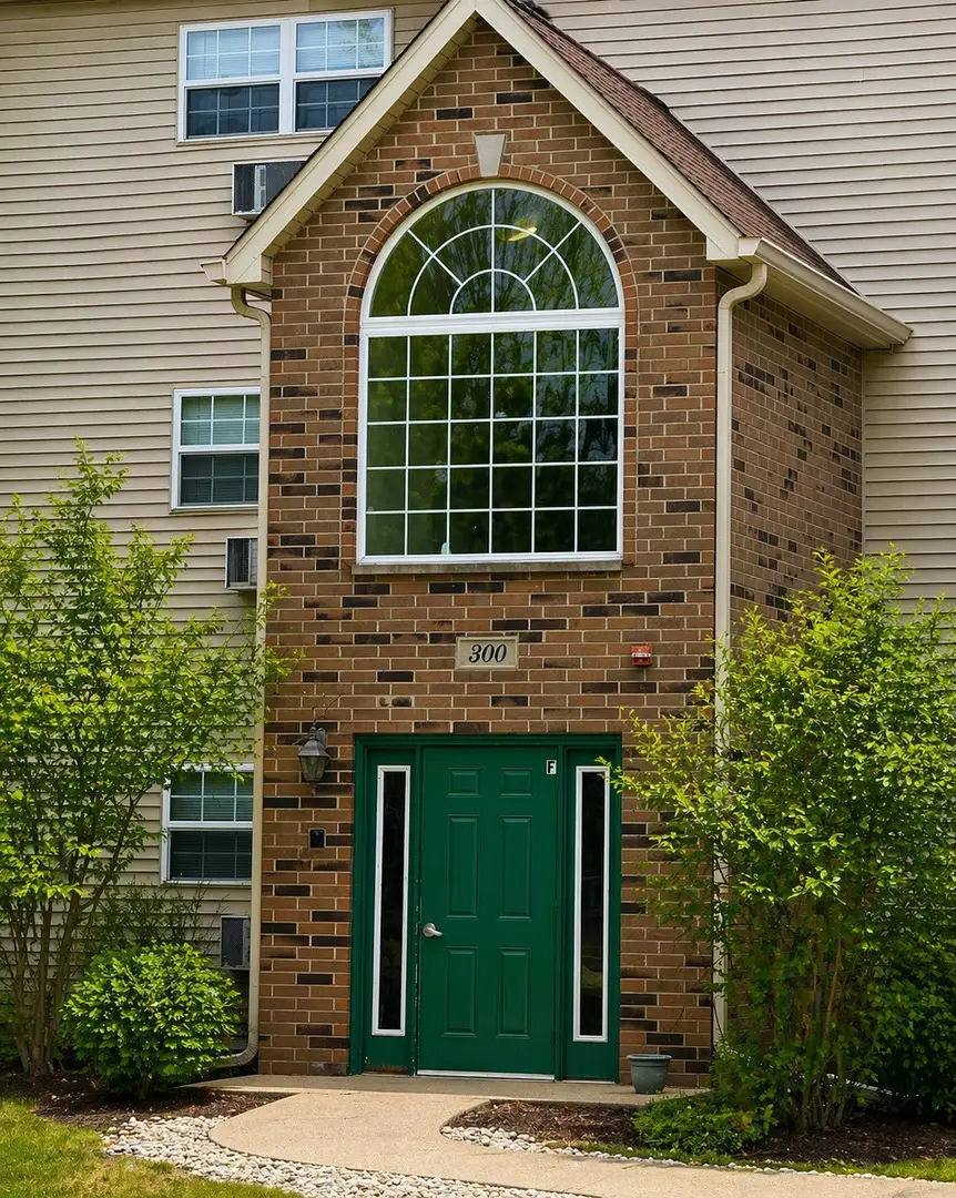 300 Cunat Boulevard #2C, Richmond, IL 60071 - #1