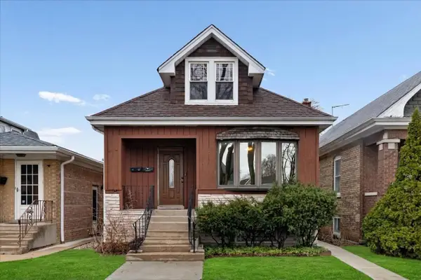 5042 W Winnemac Avenue, Chicago, IL 60630