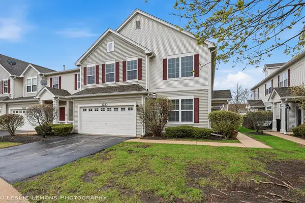 2233 Hillsboro Court, Aurora, IL 60503
