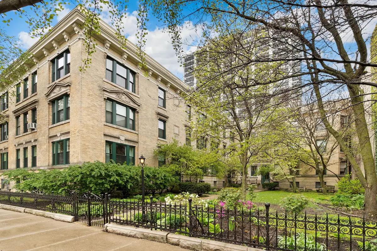 533 W Melrose Street #3F, Chicago, IL 60657 - #1