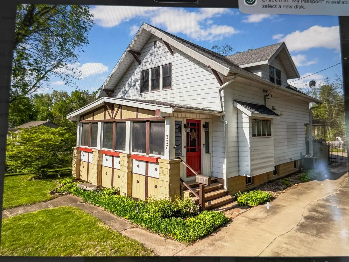 1307 S Linden Street, Normal, IL 61761 - #1