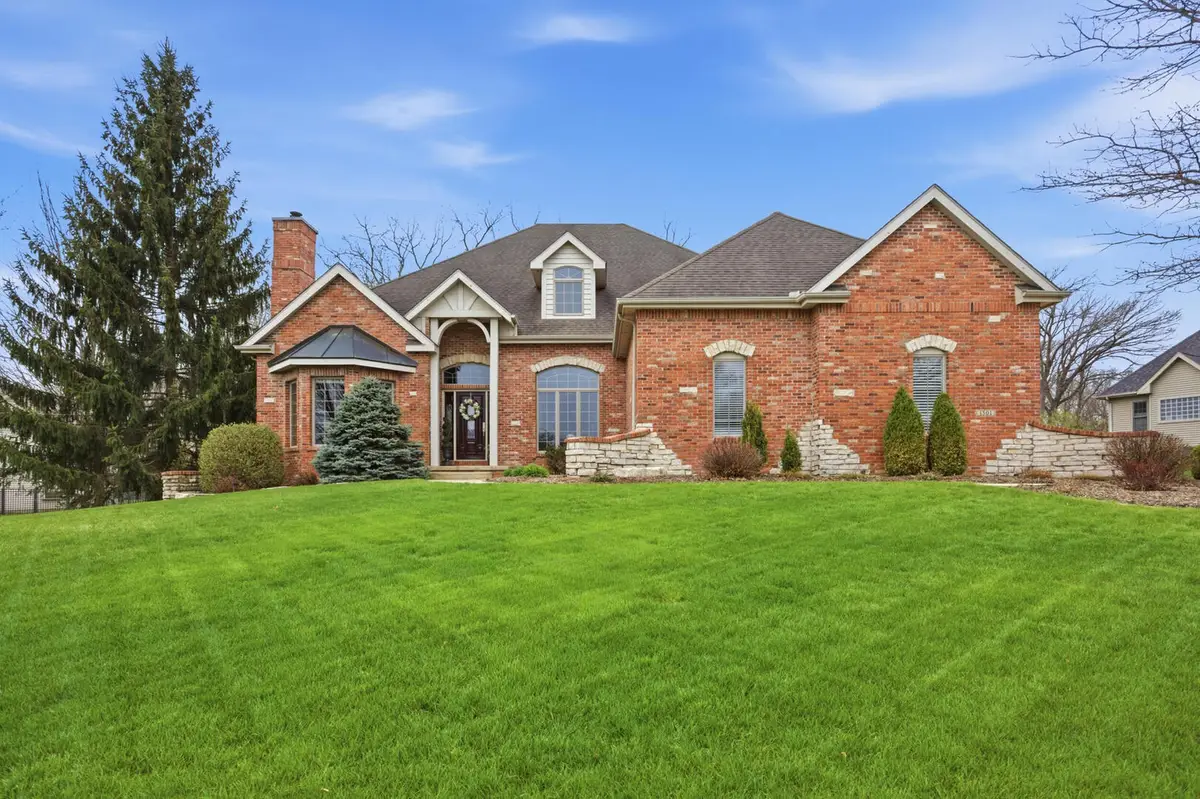1501 Ridgefield Drive, Mahomet, IL 61853 - #1