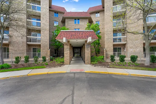 1280 Rudolph Road #4K, Northbrook, IL 60062