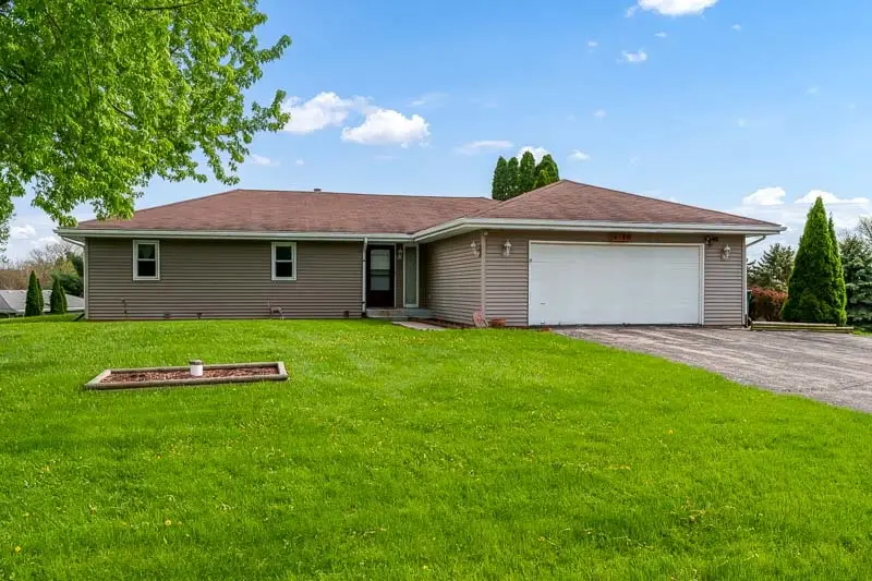 6159 Upper Ridge Way, Roscoe, IL 61073 - #2