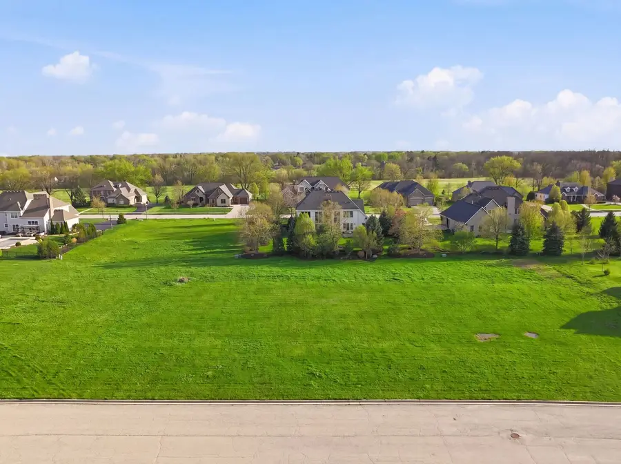 218 Whittemore Drive, Sycamore, IL 60178 - #2