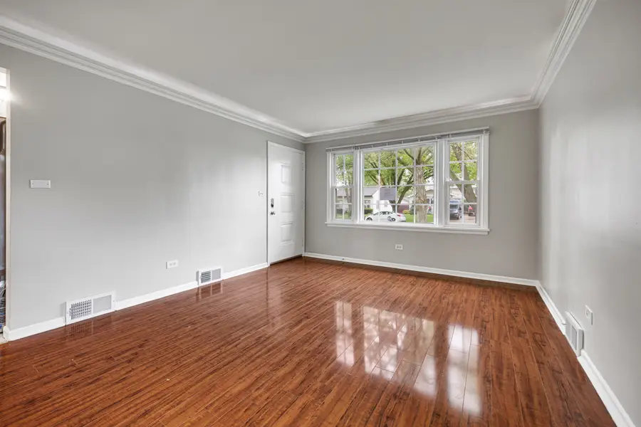 25 N Iowa Avenue, Addison, IL 60101 - #3