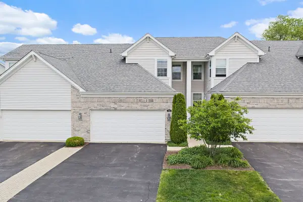 9104 Falcon Greens Drive, Lakewood, IL 60014