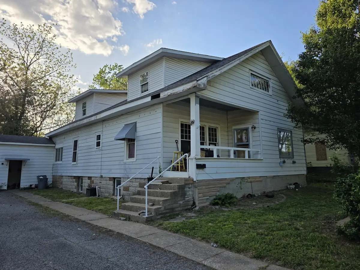 1008 S Madison Street, Marion, IL 62959 - #1