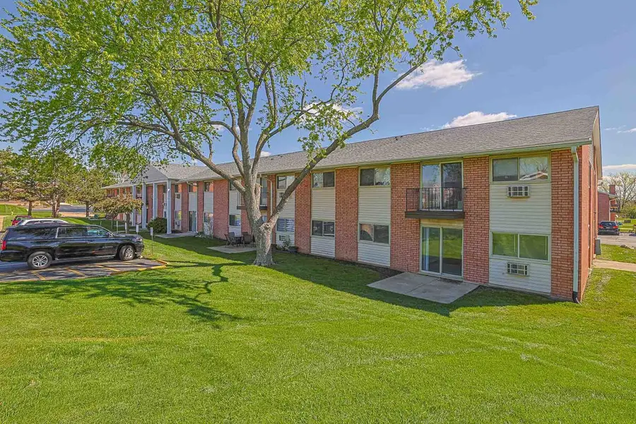 673 E Fullerton Avenue #105, Glendale Heights, IL 60139 - #2