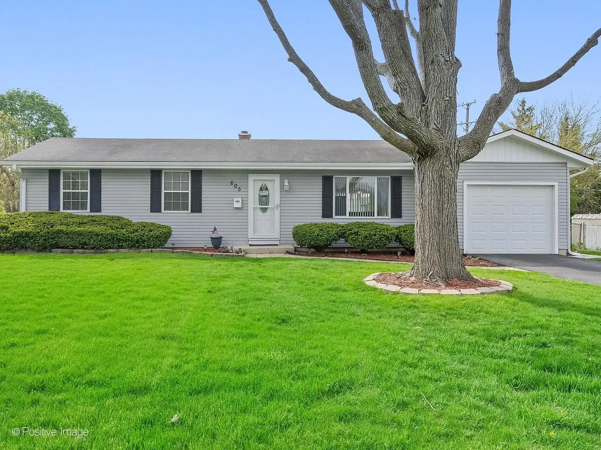 605 Commanche Court, Carol Stream, IL 60188 - #1