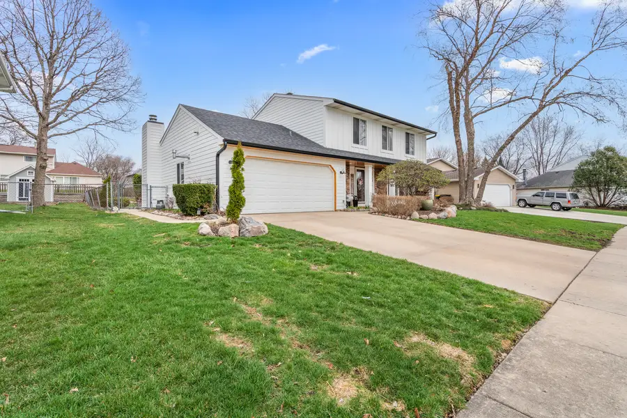 340 Stonehurst Lane, Roselle, IL 60172 - #2