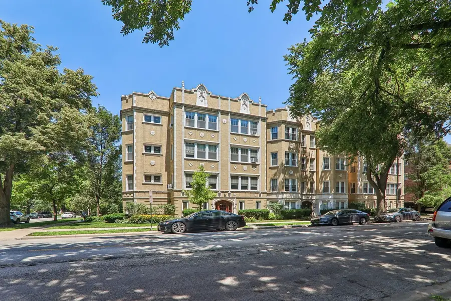 824 Washington Boulevard #1, Oak Park, IL 60302 - #2
